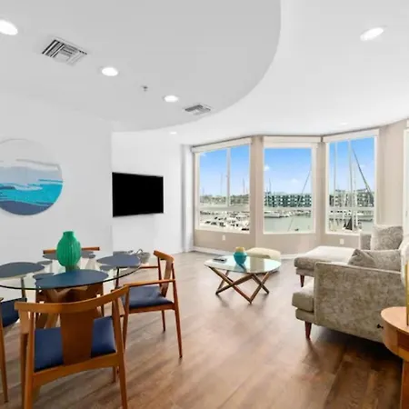 Harbor Views Retreat By Venice Beach In Marina Dr